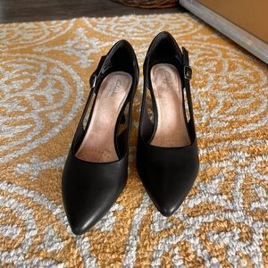 Clarks Women's Kataleyna Rae Side-Cutout Comfort Pumps
